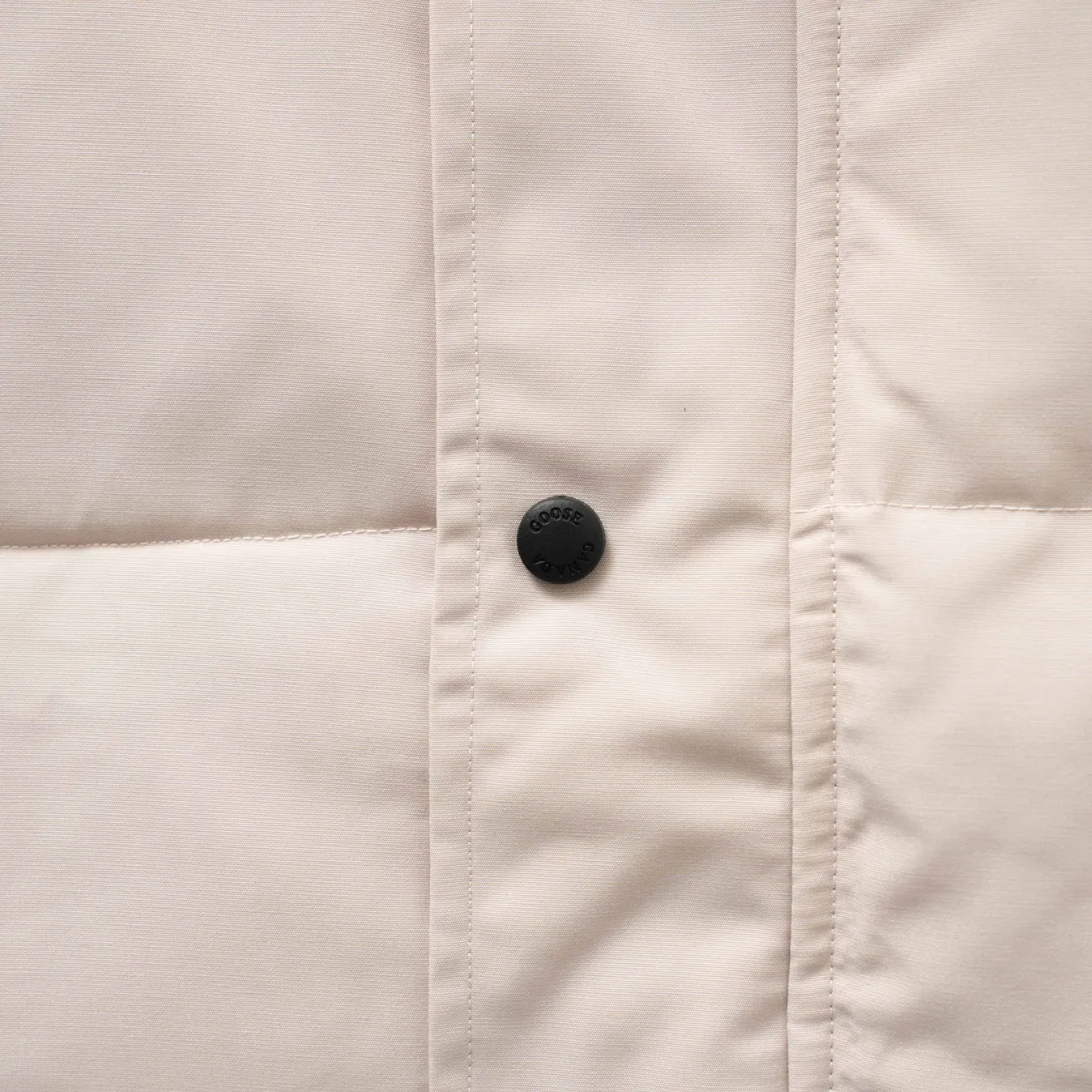 P340 CANADA GOOSE丨Canada Goose slanted pocket stand collar down vest Color: off-white black label Size: XS-XXL